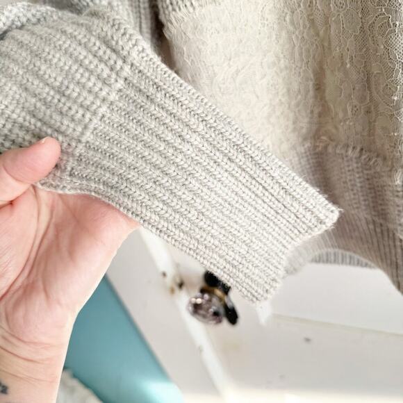 J. Crew Collection Crewneck 100% Wool Lace Detail Sweater Cozy Chic Gray Size M - Picture 5 of 13